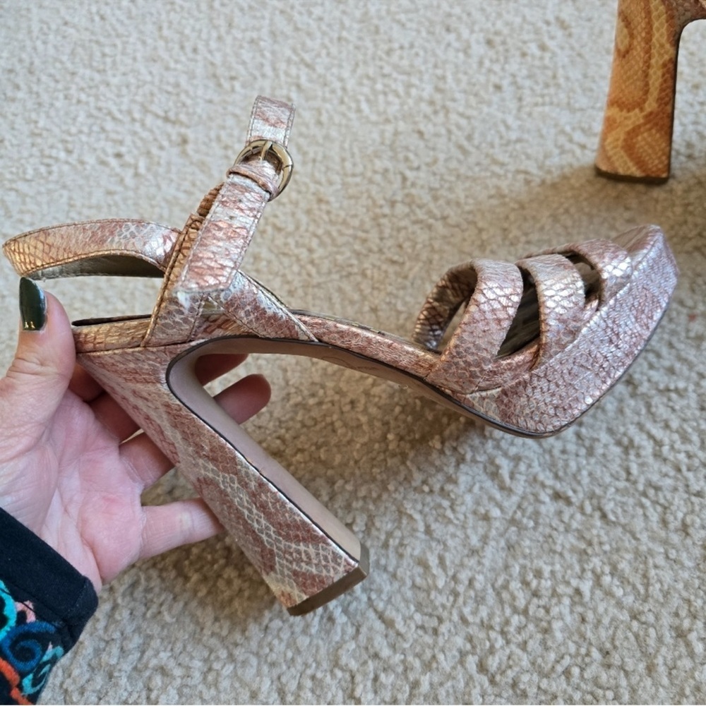 Sam Edelman Taryn Rose Metallic Python Snake-Print Embossed Platform Heels 7.5 - Picture 3 of 8